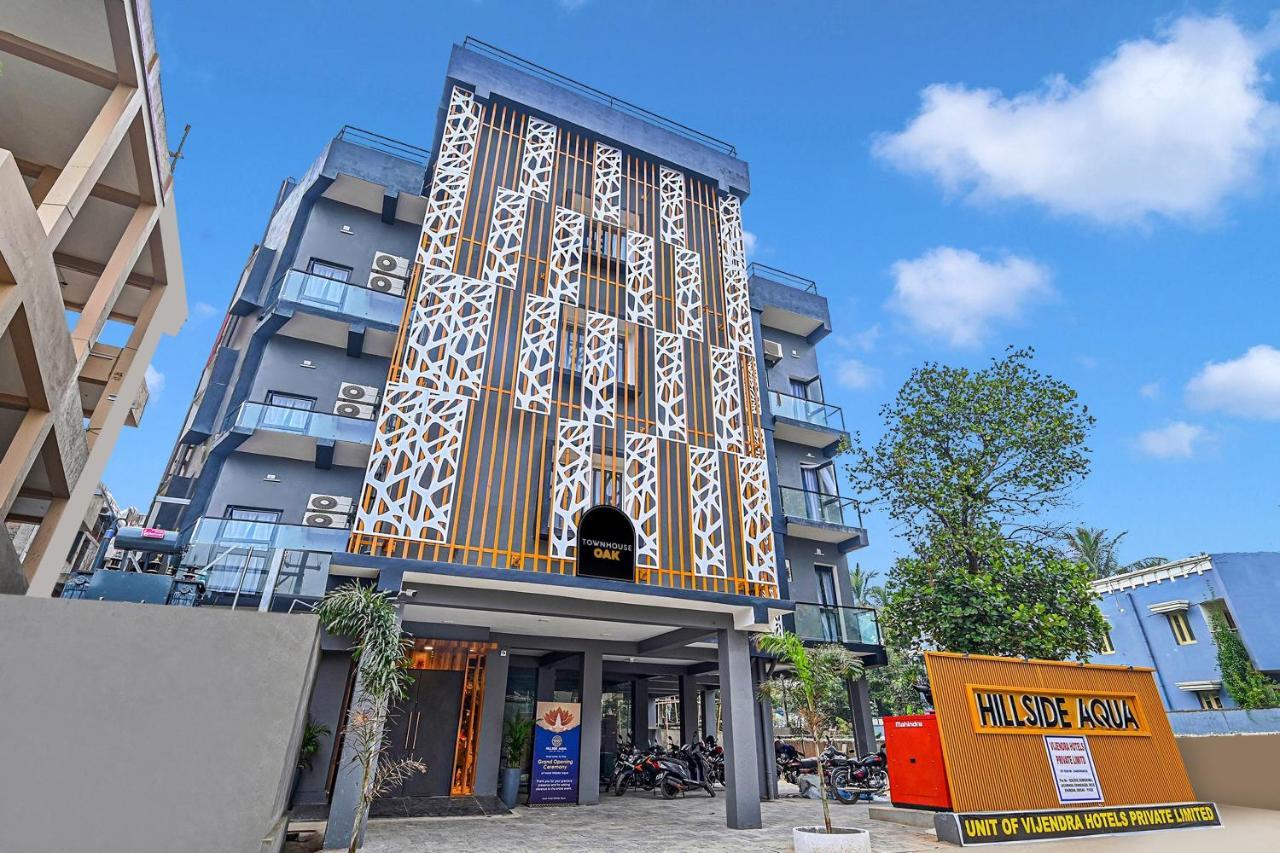 Super Townhouse Oak Hillside Aqua Hotel Khandagiri ภายนอก รูปภาพ