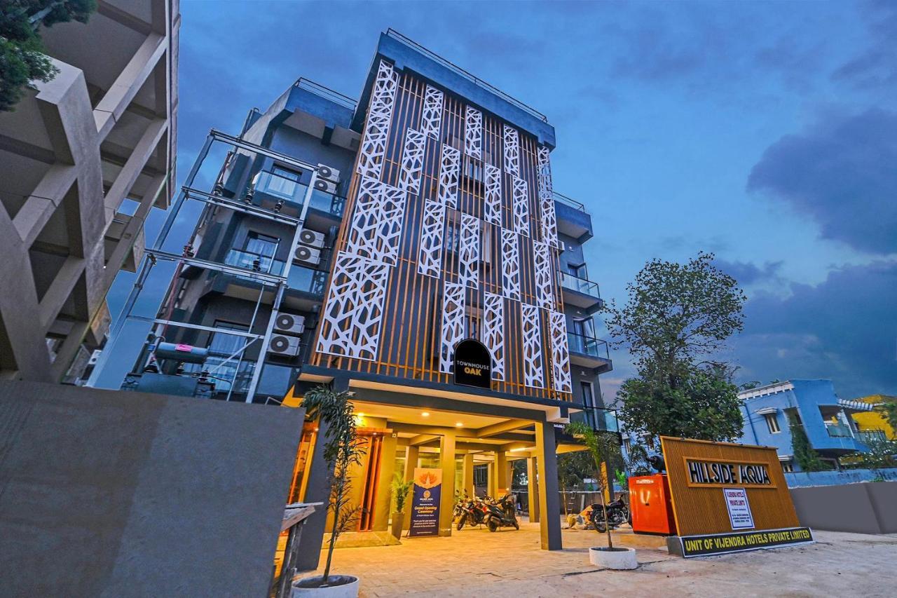 Super Townhouse Oak Hillside Aqua Hotel Khandagiri ภายนอก รูปภาพ