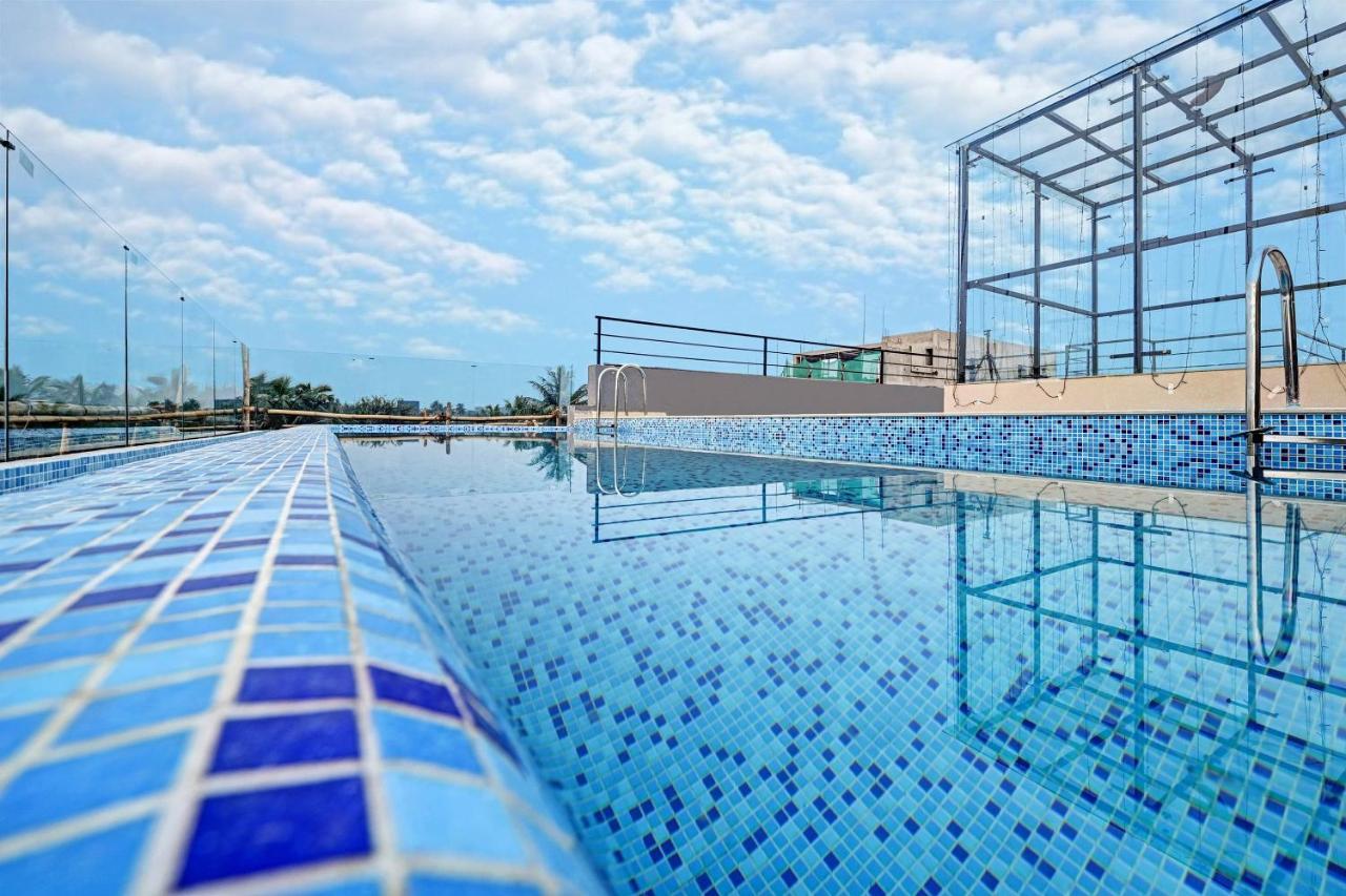 Super Townhouse Oak Hillside Aqua Hotel Khandagiri ภายนอก รูปภาพ